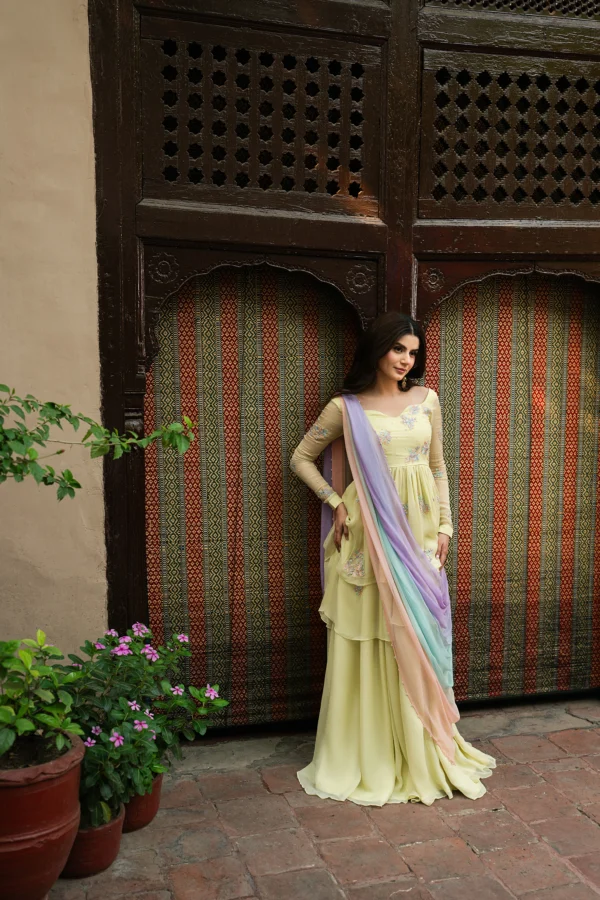 Sunehri Noore chiffon peplum dress with three-toned dupatta