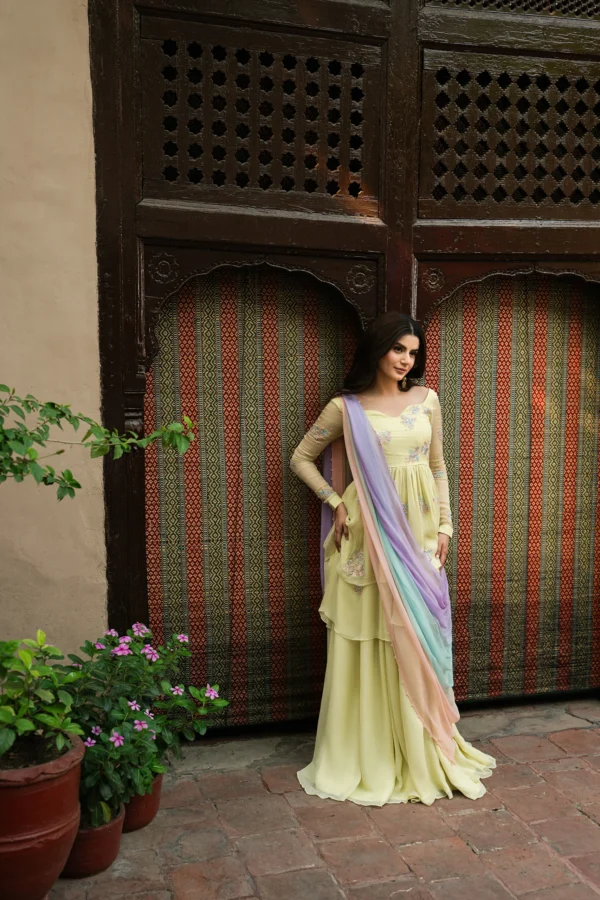 Sunehri Noore chiffon peplum dress with three-toned dupatta